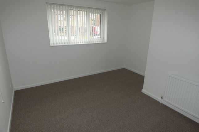 Mackworth Drive, Neath photo 5