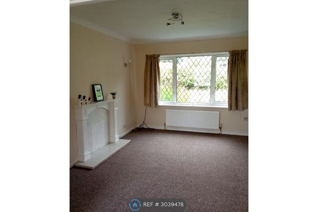 Bradford Road, East Ardsley, Wakefield photo 3