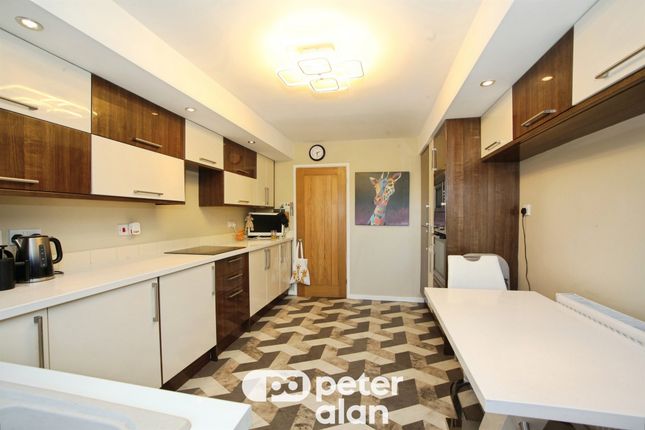 3, Aldwych Close, Cardiff photo 3