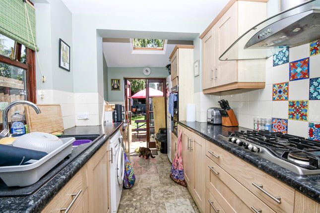 537, Sprowston Road, Norwich photo 4