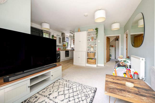 5 Ringles Place, Ringles Cross, Uckfield photo 4