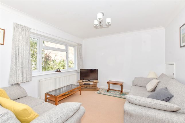 The Spinney, Waterlooville photo 2