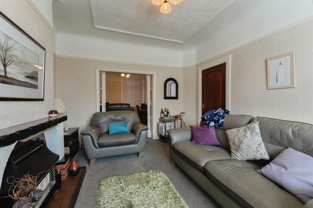 50, Singleton Avenue, Birkenhead photo 4