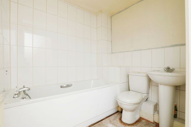 Flat for sale in Waterfields, Retford