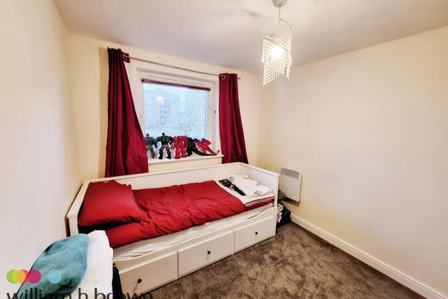 Flat to rent in Anchor Court, Argent Street, Grays