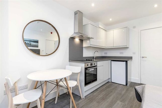 90A, Finborough Road, London photo 2