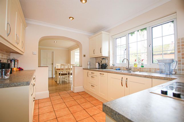 4, Falmouth Gardens, Newmarket photo 4