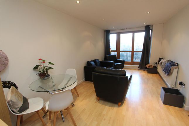 2-bed flat on 52, Balmoral Place, Leeds, £154,950
