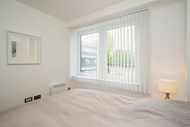 Flat for sale in Home Park Mill Link, Kings Langley