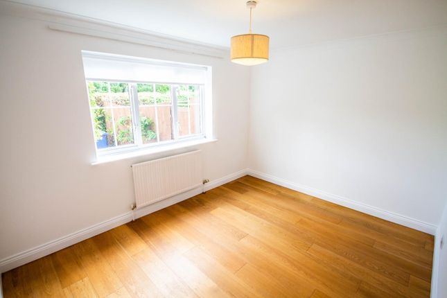 Detached house to rent in Ickleton Road, Duxford, Cambridge