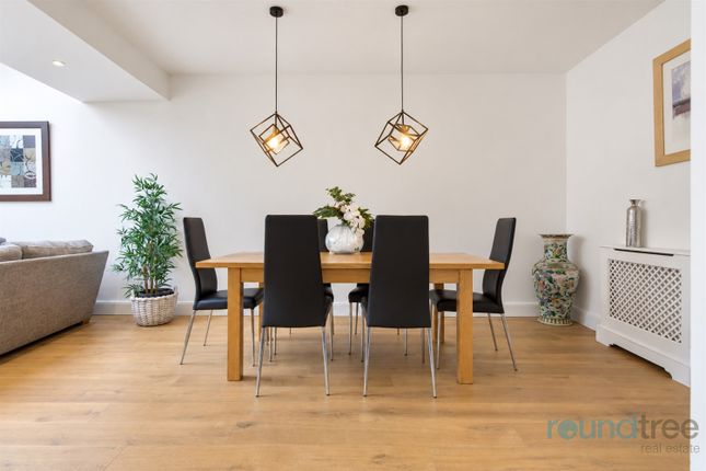 67, Hendale Avenue, London photo 4
