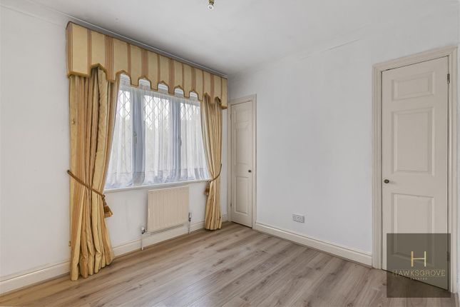 Detached house to rent in Pagitts Grove, Barnet