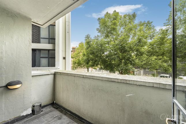 10, Keeling House, Claredale Street, Bethnal Green, London photo 4