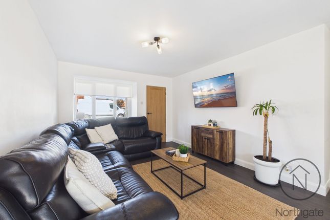 3 St. Oswalds Court, Newton Aycliffe photo 3