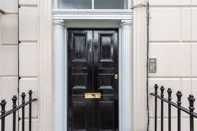 Flat G, 1, Cruikshank Street, London photo 4