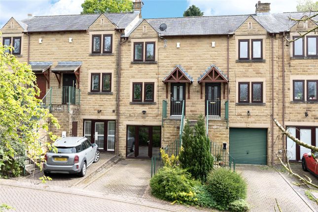 Thumbnail Terraced house for sale in Chiltern Court, Rodley, Leeds