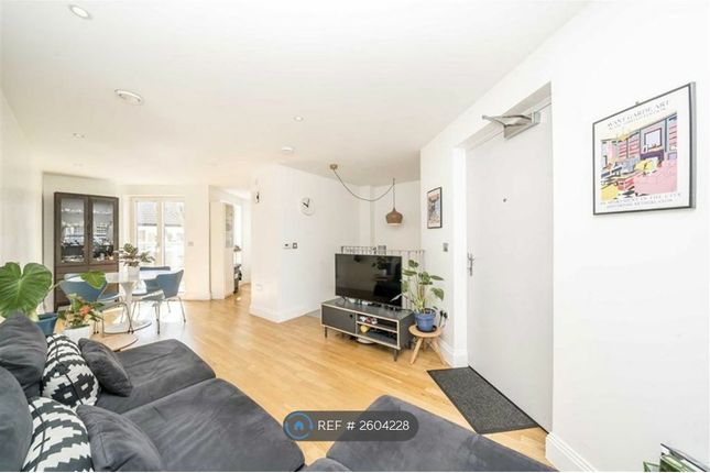 Open-Plan Living/Dining