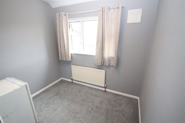 End terrace house to rent in Morgan Drive, Greenhithe