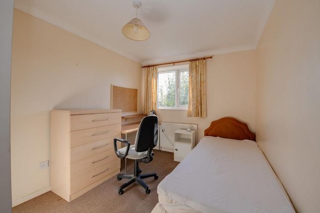 End terrace house to rent in Millfield Close, Chichester