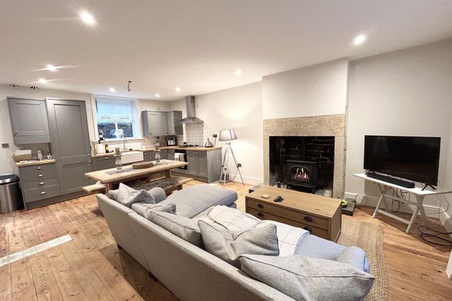 8, Ryburn Terrace, Sowerby Bridge photo 2