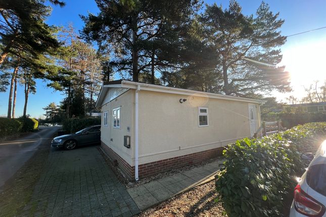 Mobile/park home for sale in Worley Way, Lone Pine Park, Ferndown