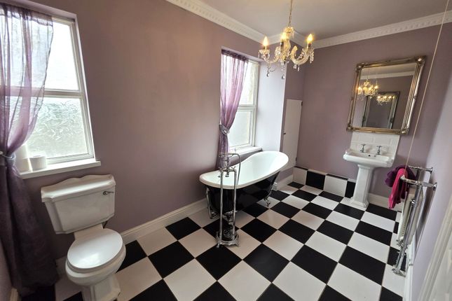 53 Talbot Road, Port Talbot photo 4