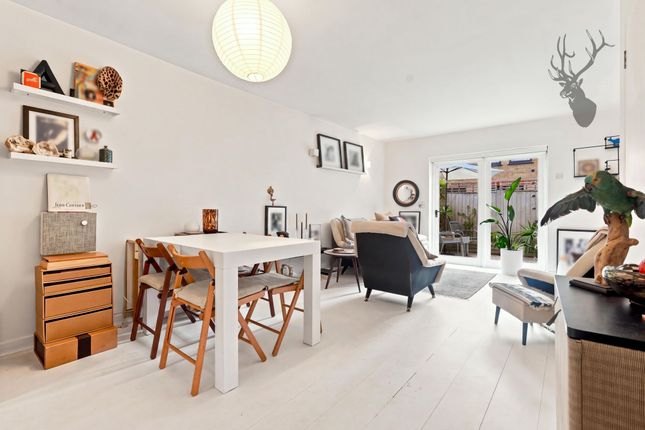36 Ruston Street, London photo 2