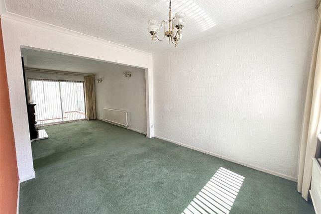 12, Venables Close, Swansea photo 4