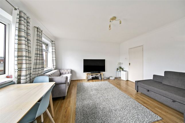 Flat for sale in Paradise Road, Richmond