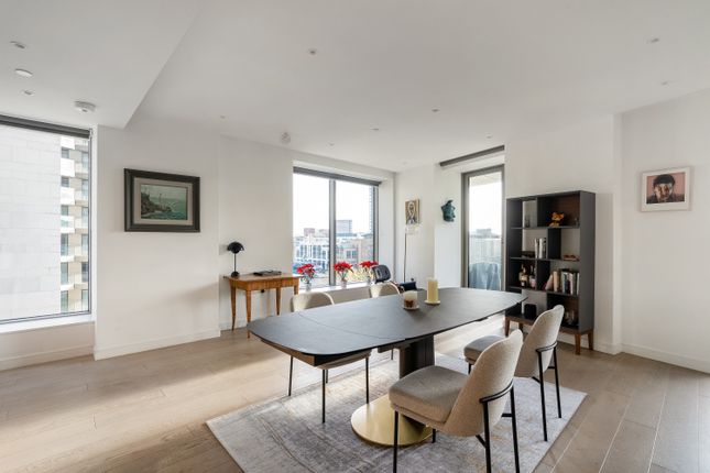 Flat for sale in Park Drive, London