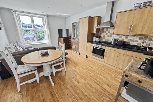 13b Fore Street, Tiverton photo 2