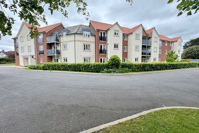 Thumbnail Flat for sale in St. Andrews Court, St. Peters Avenue, Cleethorpes