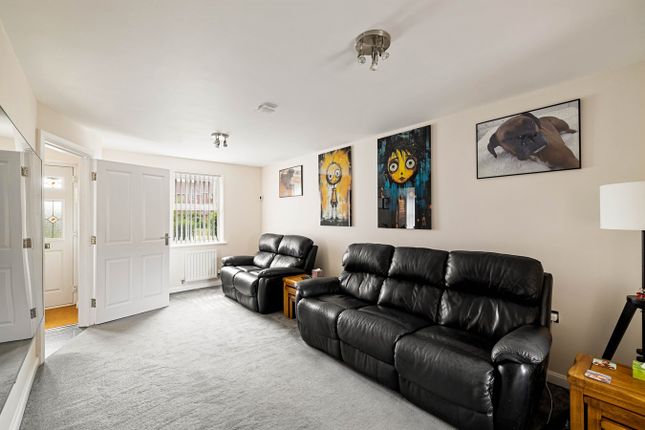 8, Trunley Way, Folkestone photo 2