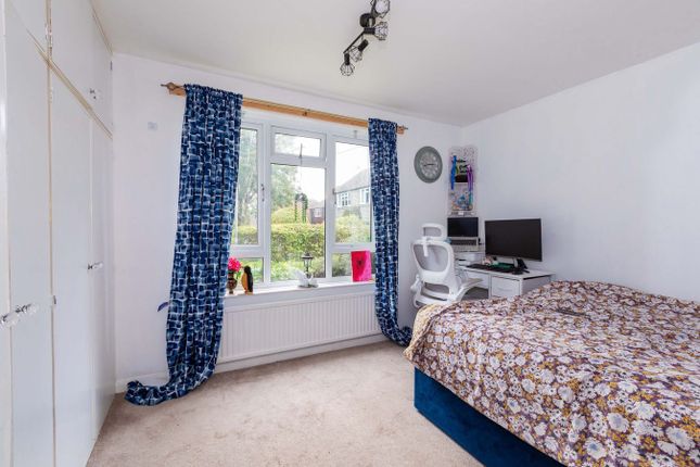 Langton Close, Maidenhead photo 3