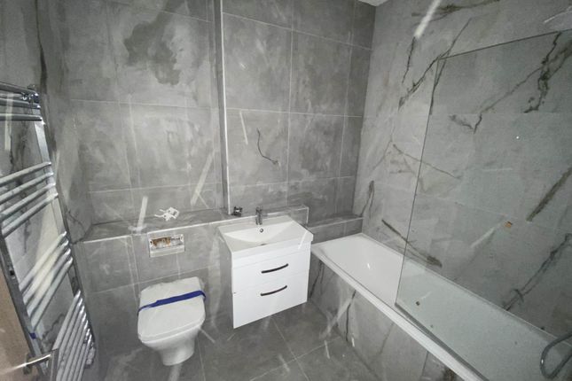 48 Churchill House, Stirling Way, Borehamwood photo 4