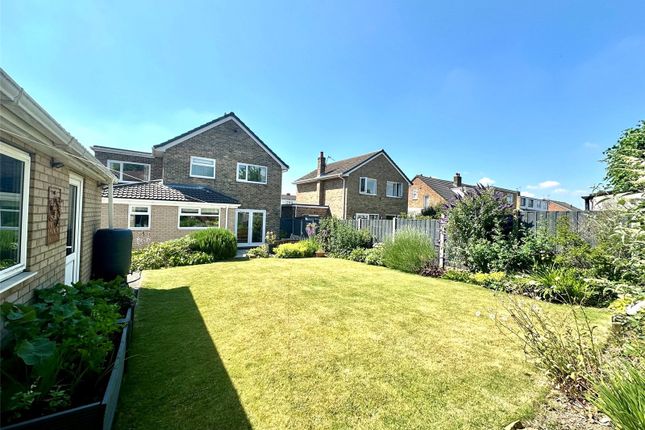 8, Lennox Drive, West Yorkshire photo 4