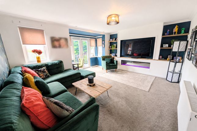 4, Clytus Court, Saltcoats photo 2