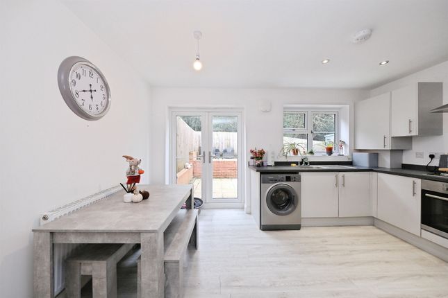 14, Oakwell Drive, Matlock photo 4