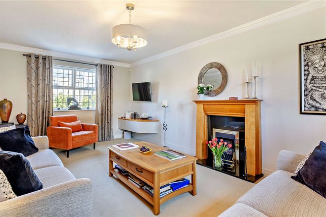 10, Sedgegarth, Leeds photo 2