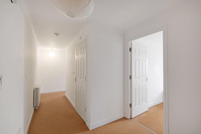 Flat 48 Coalstore, 5, Candle Street, London photo 4