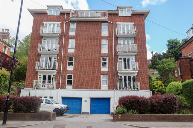 2 bed flat to rent in St. Helens Road, Hastings TN34