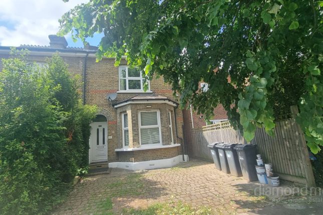 Thumbnail Flat to rent in St. Stephens Road, Hounslow