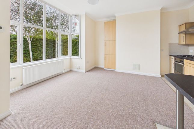 Flat 3 34, Alphington Road, Exeter photo 4