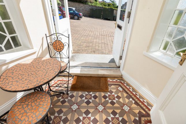 Flat 1 Wellington House 51, Seabrook Road, Hythe photo 3