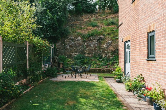 164 Holmley Lane, Dronfield photo 4