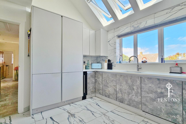 9, Audley Way, Frinton-On-Sea photo 2