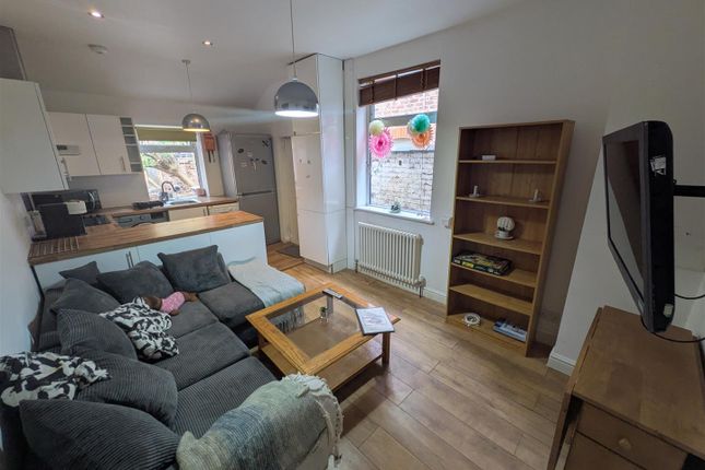 Cawdor Road, Fallowfield photo 2