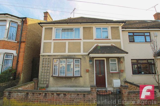End terrace house for sale in Parkgate Road, North Watford
