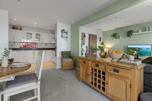 21 Thatcher View Middle Lincombe Road, Torquay photo 2