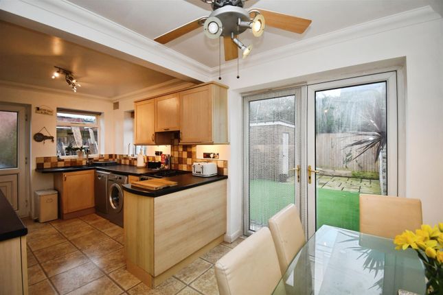 17, Garth Avenue, Bilton photo 3